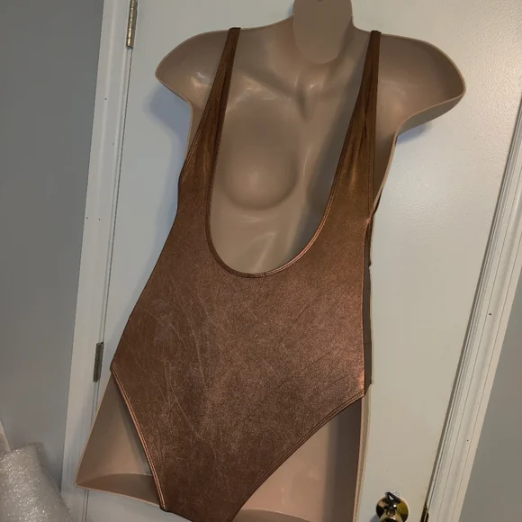 3/$15 Missguided swimsuit bronze 10 - Picture 4 of 4